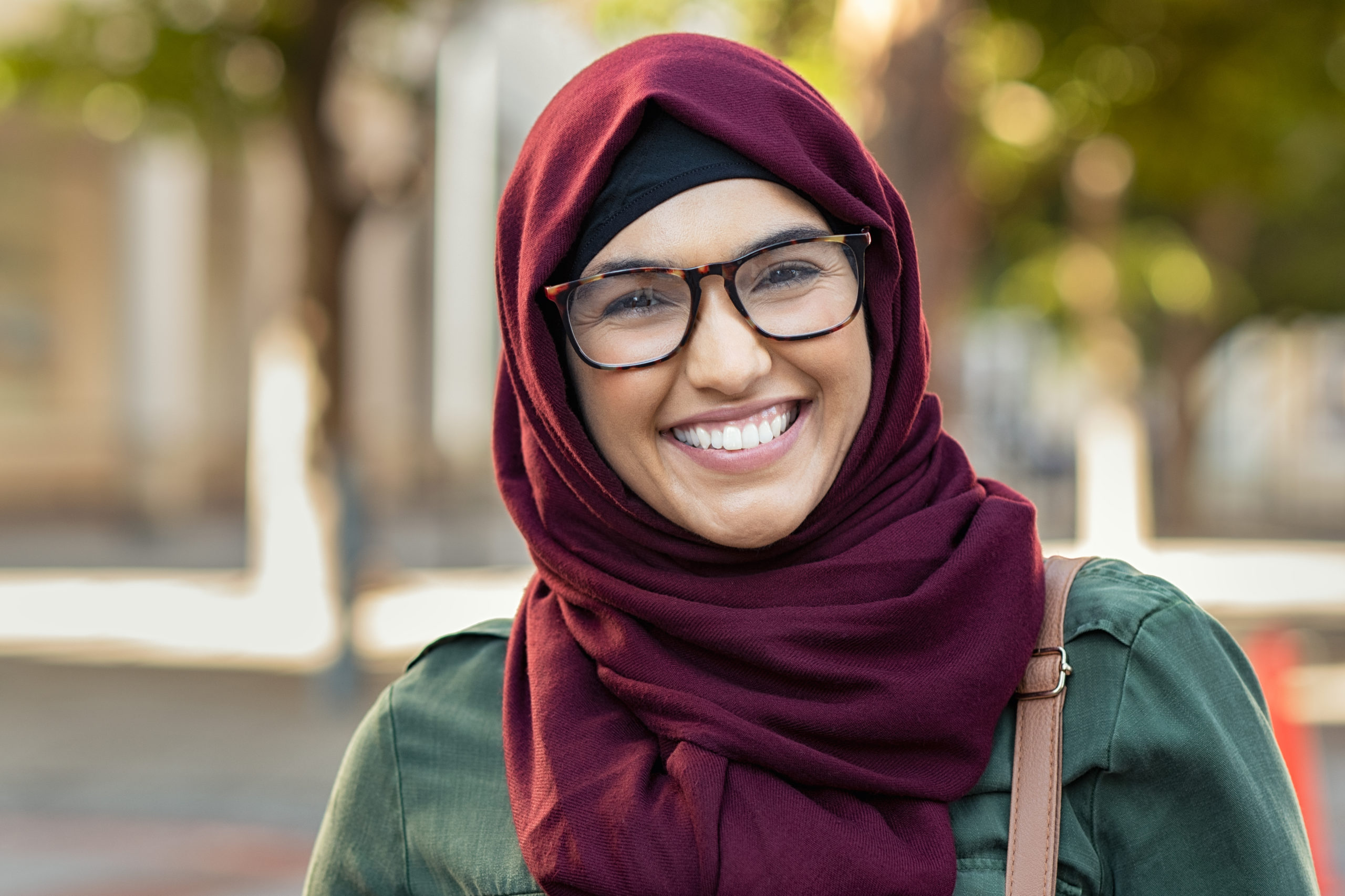 Beautiful,Young,Muslim,Woman,Wearing,Hijab,And,Spectacles.,Islamic,Curvy
